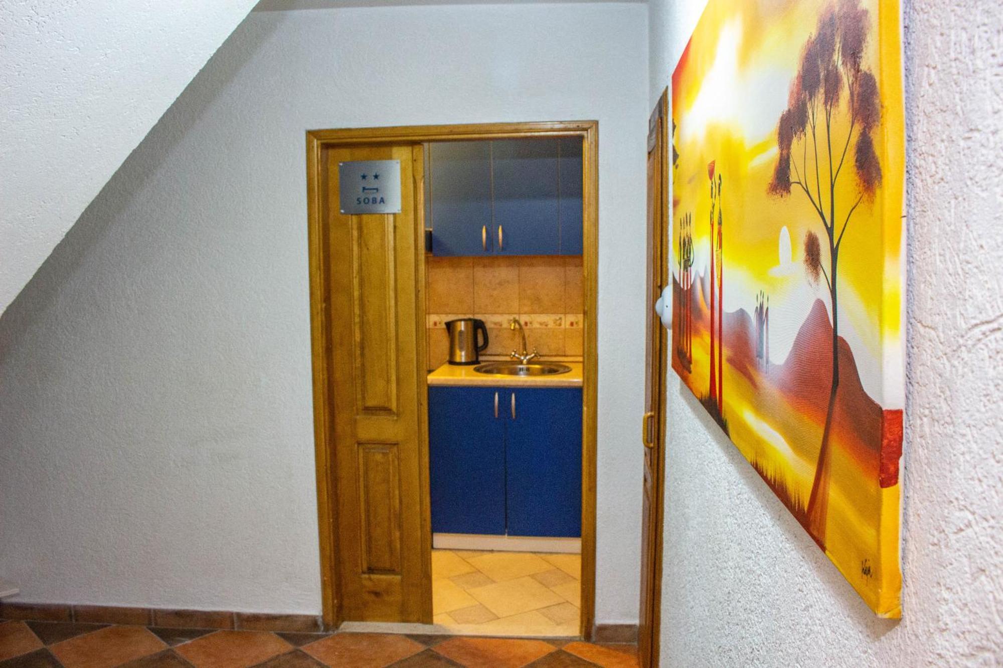 Guest House Sljuka Котор Екстериор снимка