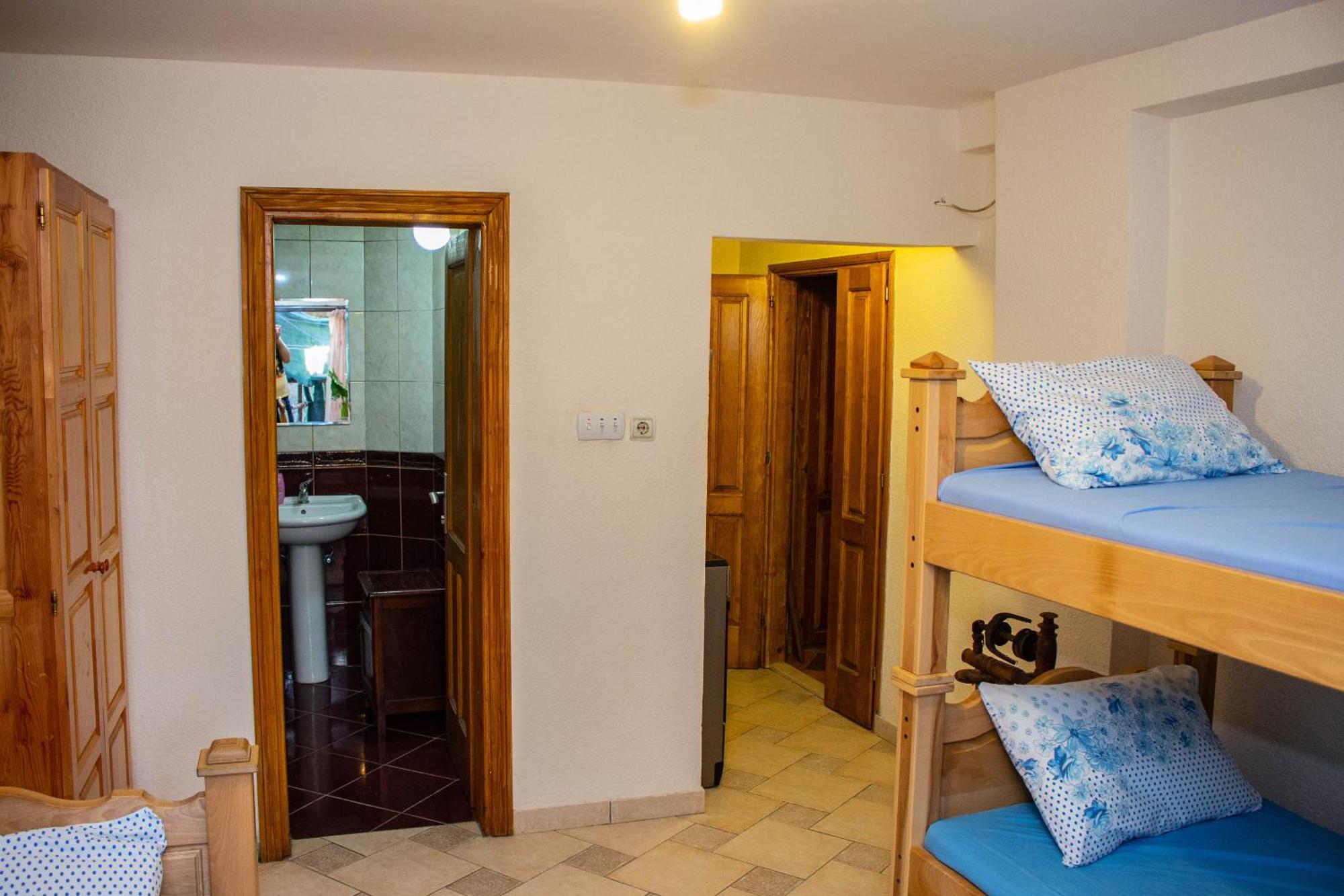 Guest House Sljuka Котор Екстериор снимка