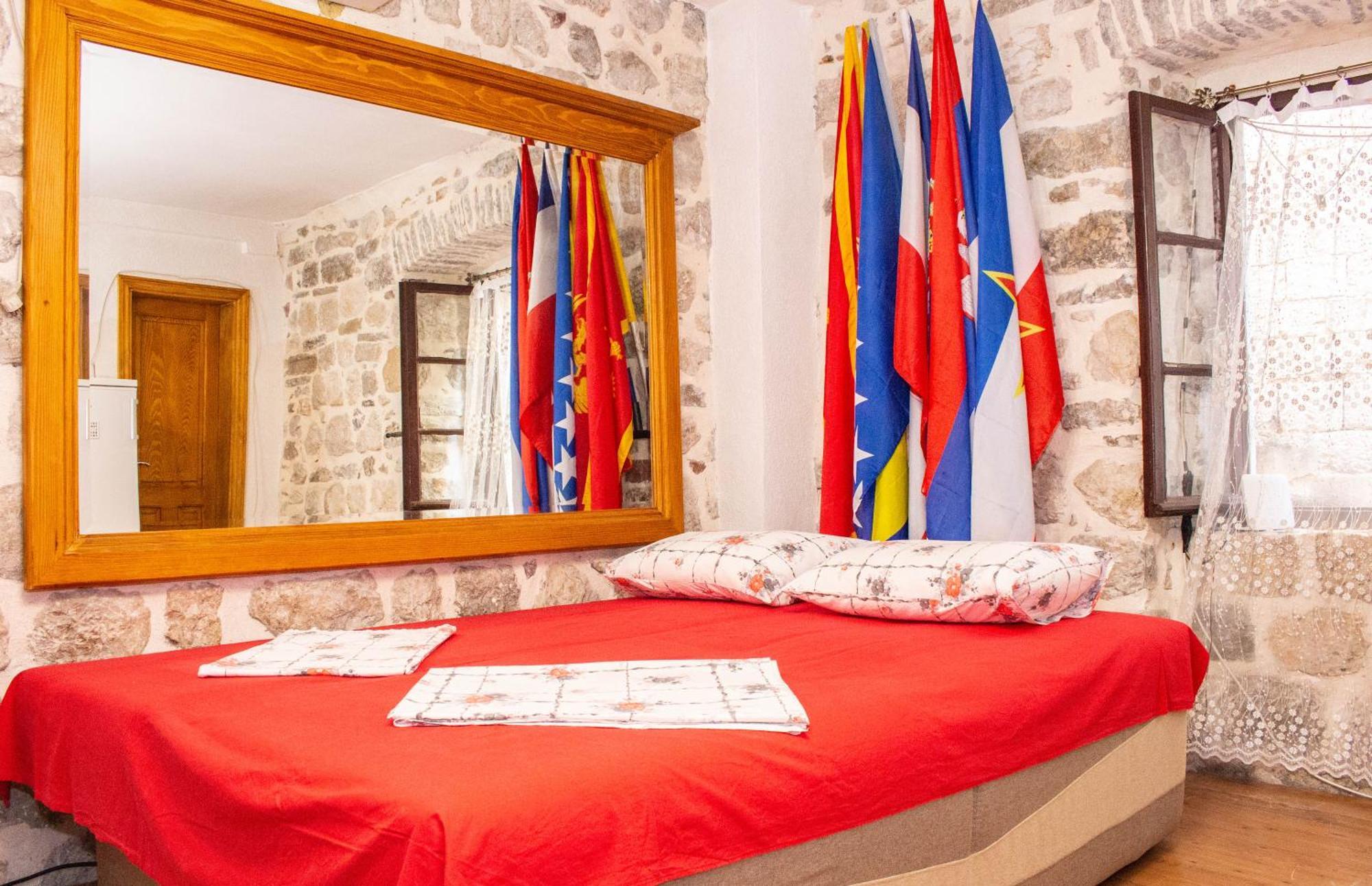 Guest House Sljuka Котор Екстериор снимка